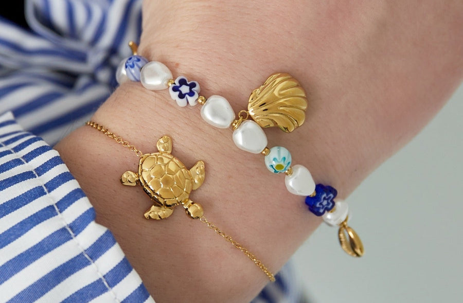 goldenes feines Edelstahl Armband mit goldenem Schildkrötenanhänger
