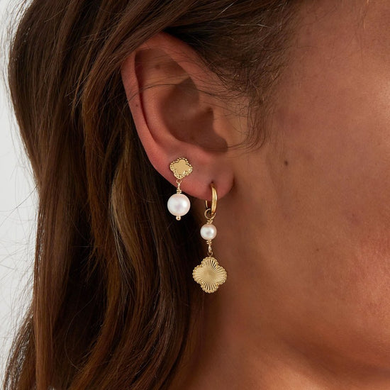 Ohrringe Kleeblatt mit weißer Perle gold | useful Beauty - useful Beauty 