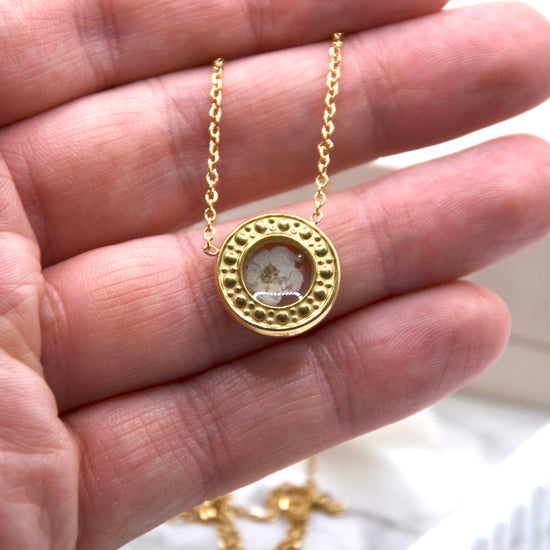 Halskette resin Flower | 14K goldplated - useful Beauty 