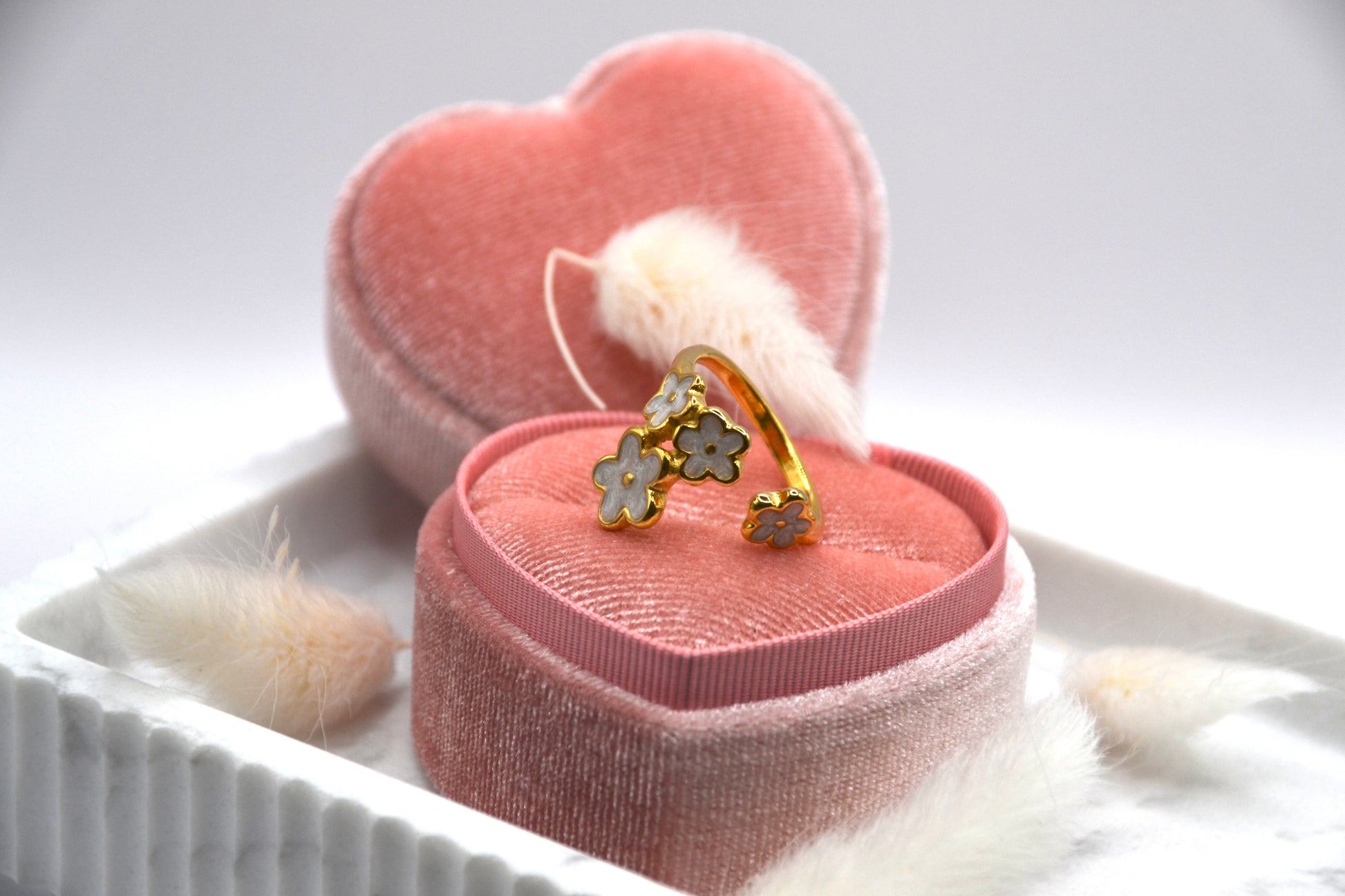 Ring white Flowers | 14K goldplated - useful Beauty 