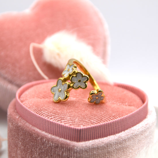 Ring white Flowers | 14K goldplated - useful Beauty 