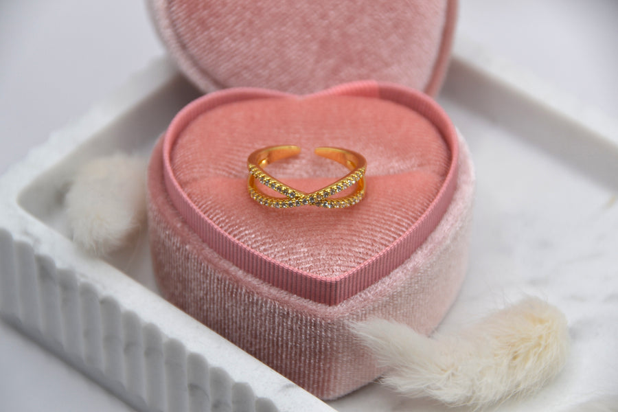Ring crossed line | 14K goldplated - useful Beauty 