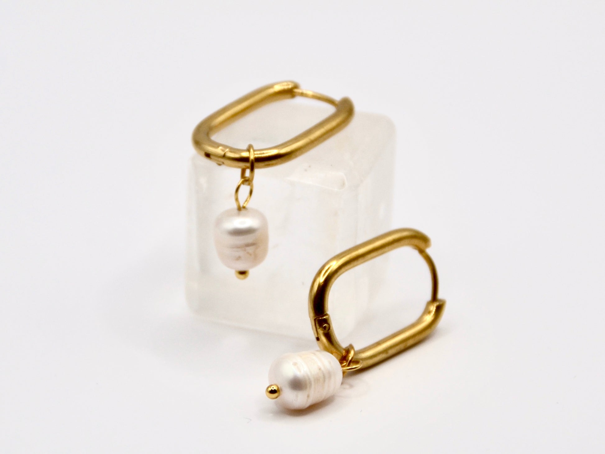 Edelstahl Ohrringe klassisch Süßwasserperle gold  | useful Beauty - useful Beauty 