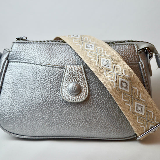 Handtasche klein breiter Gurt | silber/taupe/creme | useful Beauty - useful Beauty 