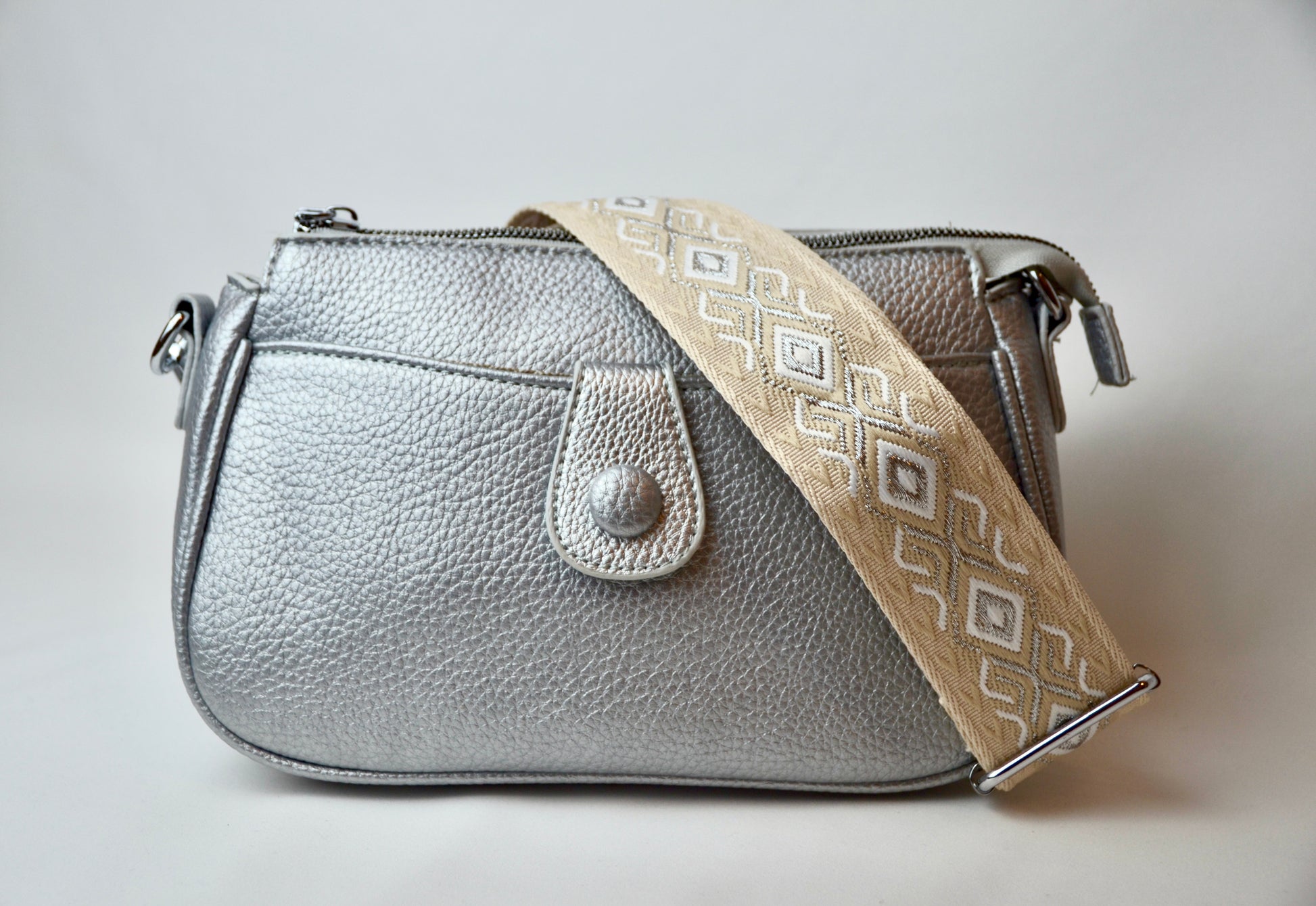 Handtasche klein breiter Gurt | silber/taupe/creme | useful Beauty - useful Beauty 