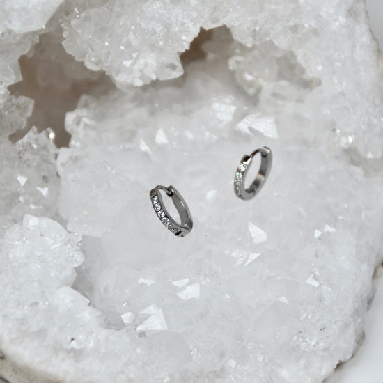 Edelstahl Creolen eckige Zirkonia Steine zierlich |gold/silber | useful Beauty - useful Beauty 