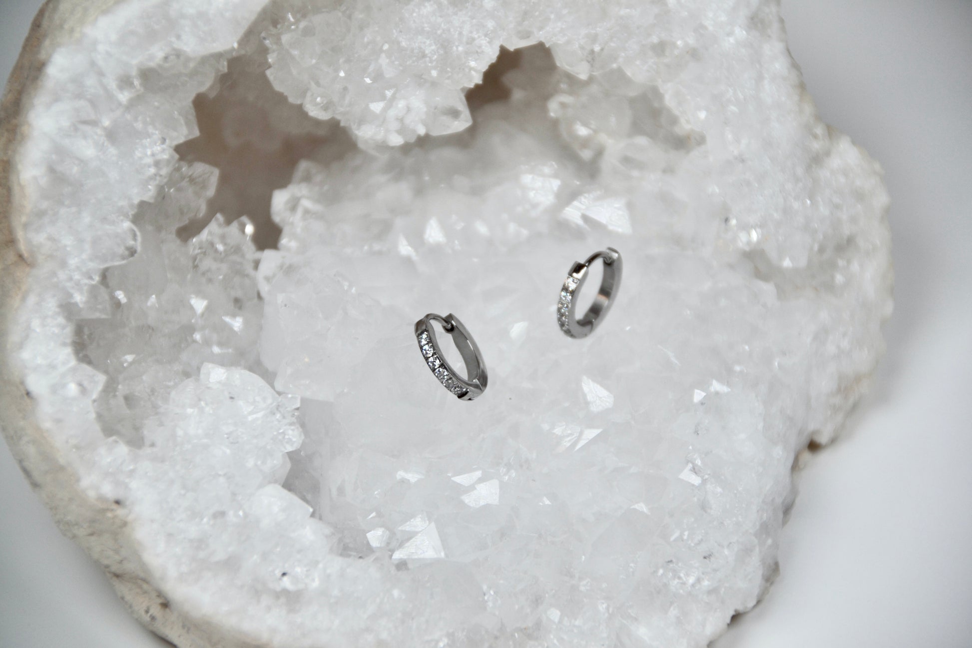 Edelstahl Creolen eckige Zirkonia Steine zierlich |gold/silber | useful Beauty - useful Beauty 