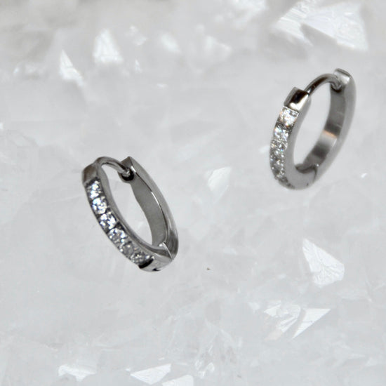 Edelstahl Creolen eckige Zirkonia Steine zierlich |gold/silber | useful Beauty - useful Beauty 