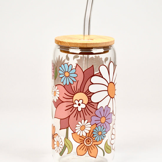 Glasbecher Flowerpower Bambusdeckel Glasstrohhalm 500ml | useful Beauty - useful Beauty 