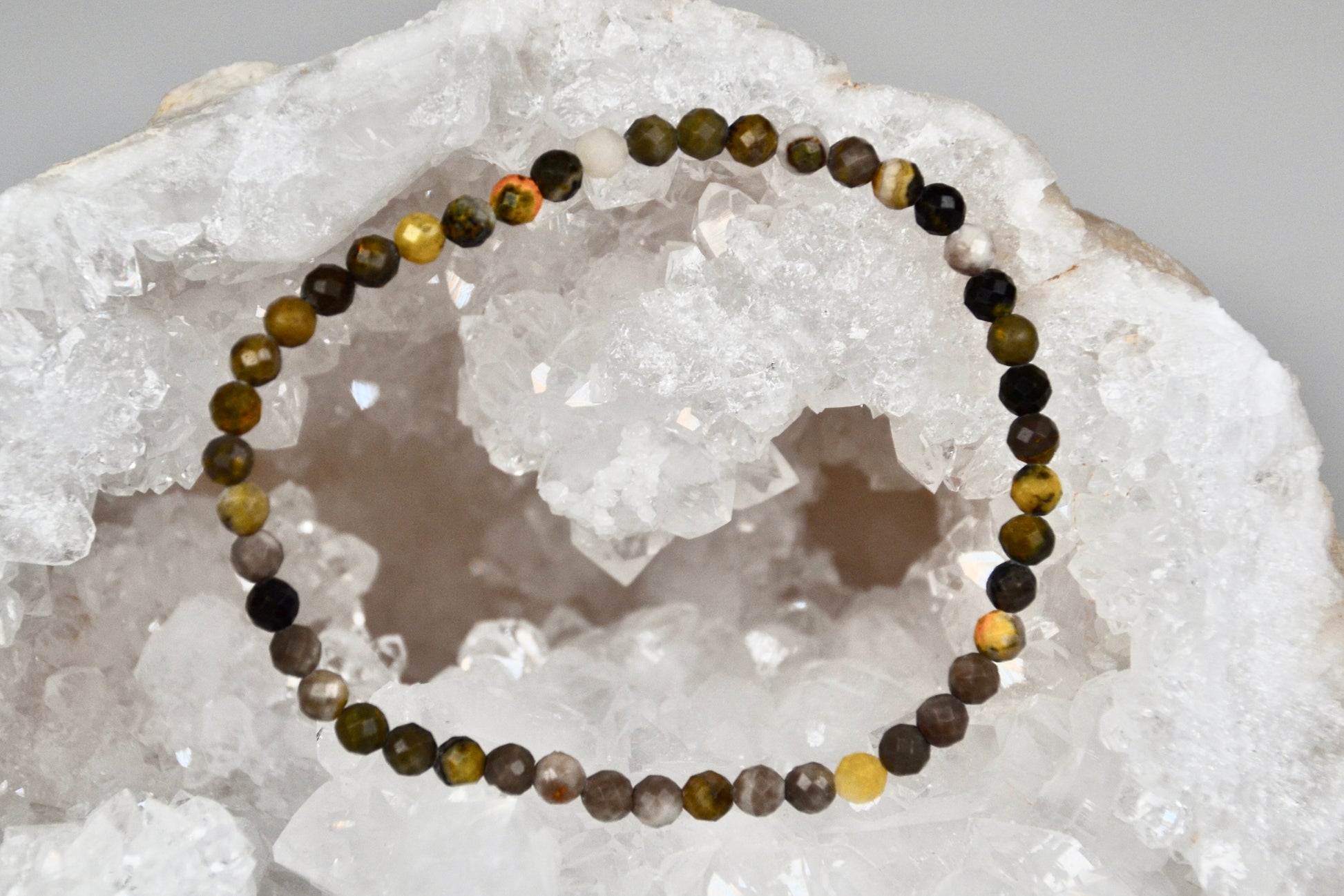 facettiertes Armband Bumblebee Jaspis 4mm A+ | useful Beauty - useful Beauty 