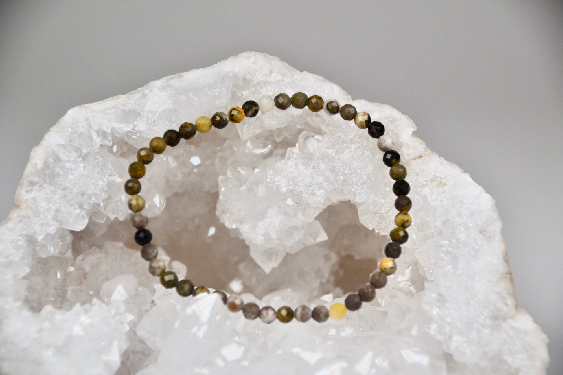 facettiertes Armband Bumblebee Jaspis 4mm A+ | useful Beauty - useful Beauty 