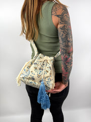 Handtasche aus Baumwolle mit Fransen und Quasten – Made in Italy