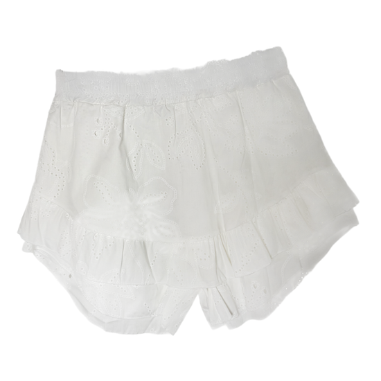 Weißer Hosenrock im Spitzen Design.