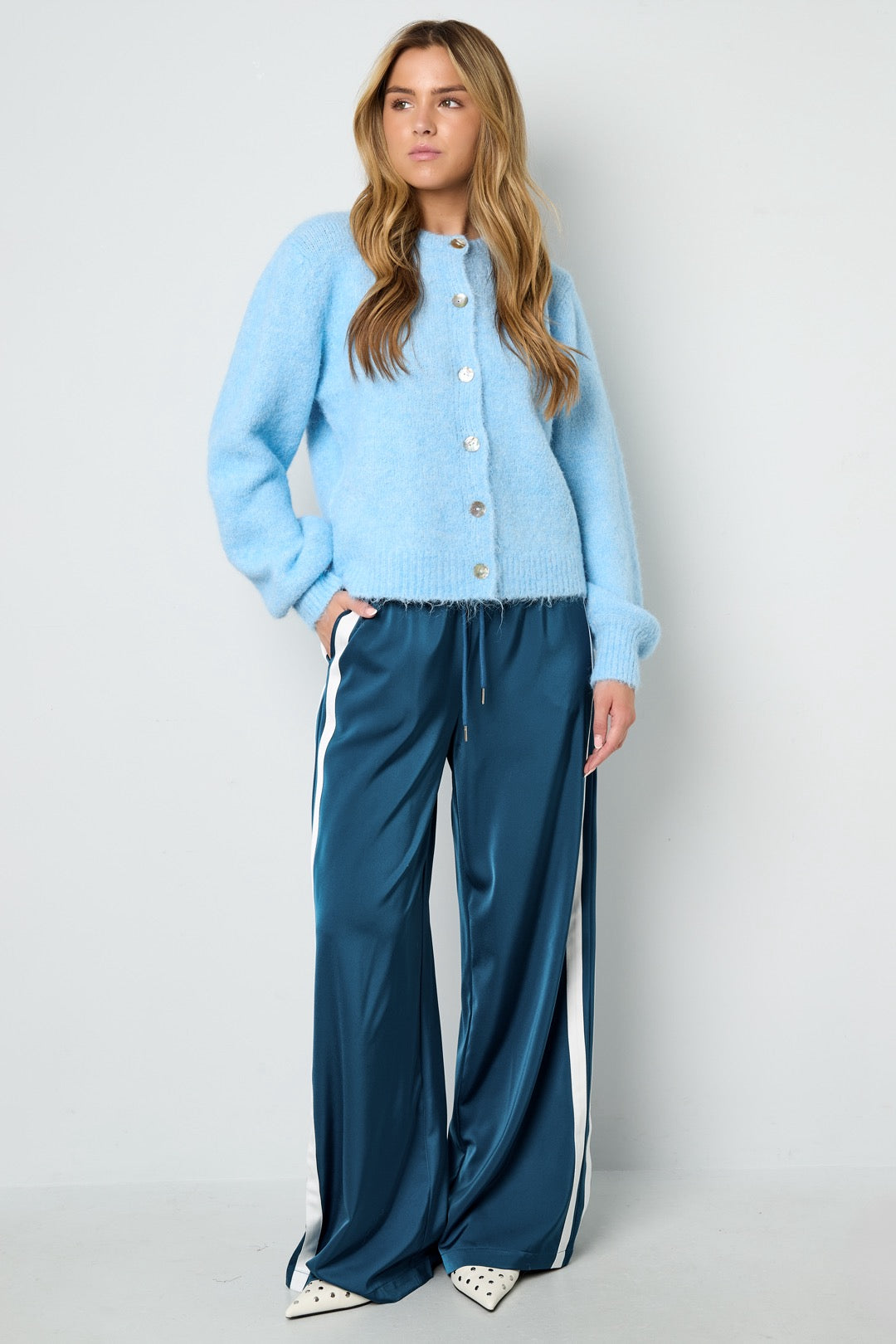 Damen Hose in Dunkelblau mit weißen Seitenstreifen – modische Wide-Leg Pants, Größe S-L