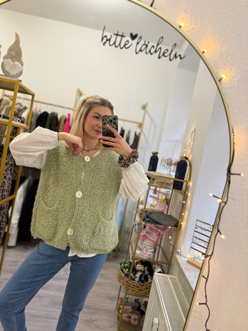 Wollweste cosy goldene Knöpfe oversized