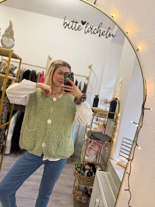 Wollweste cosy goldene Knöpfe oversized