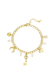 Goldenes Charm-Armband mit Herz, Mond, Schlüssel und Perlen-Anhängern