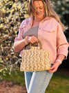 sommerliche Handtasche mit Holzgriffen