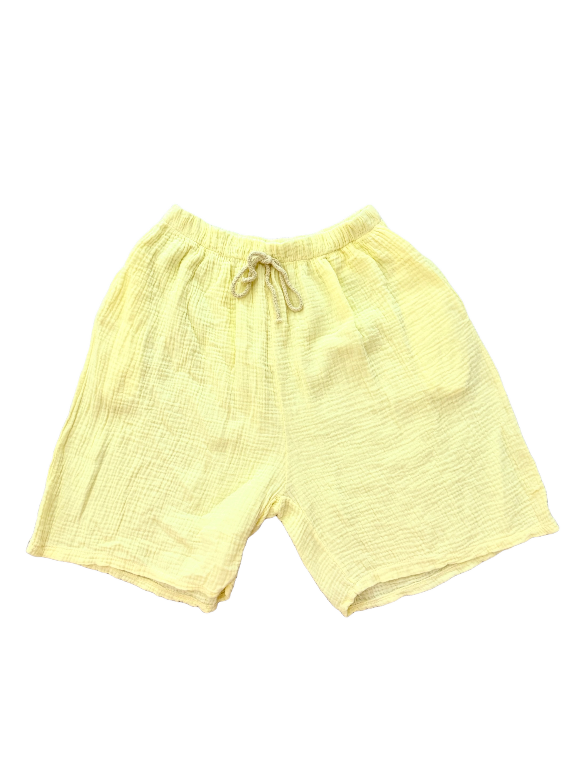kurze Musselinshorts mit seitlichen Hosentaschen in hellgelber Farbe