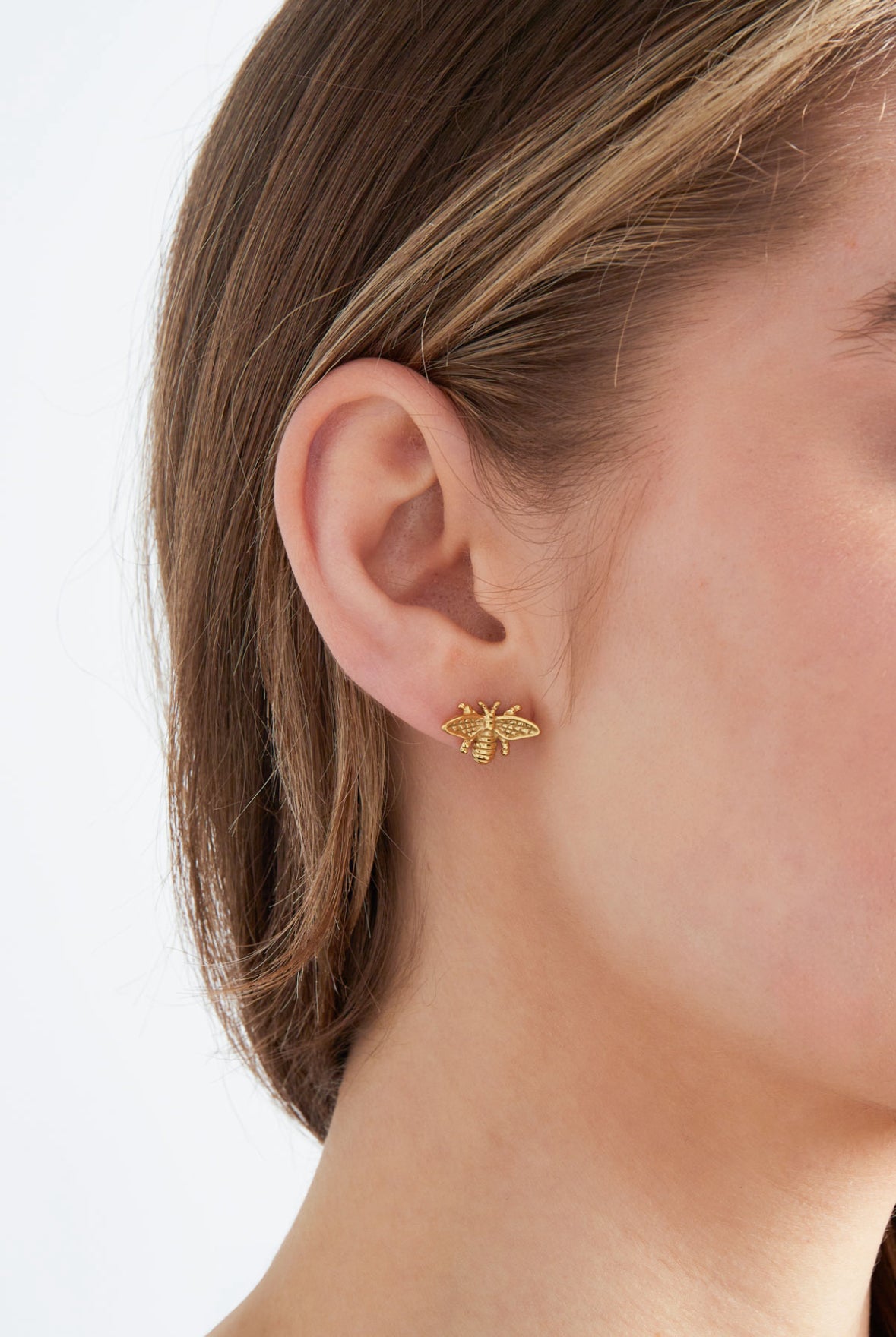Ohrstecker in Bienenform in Gold.