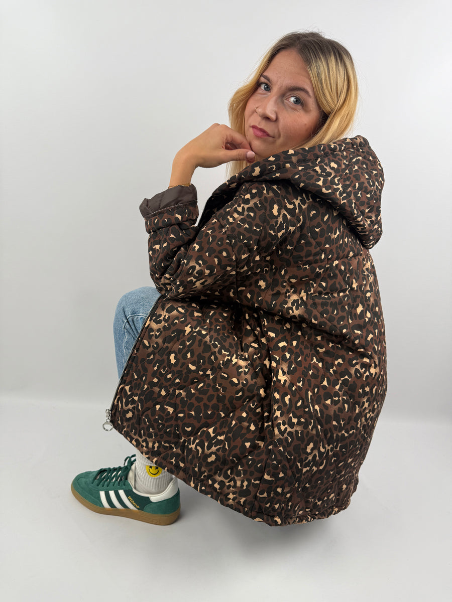 Leo-Steppjacke als stylischer Eyecatcher im Streetstyle